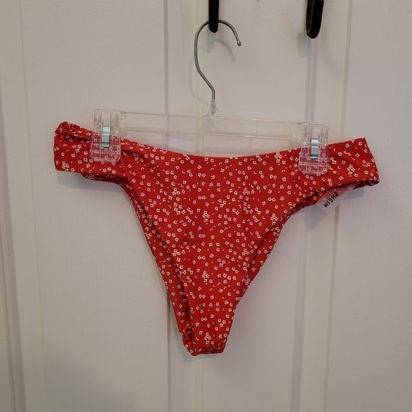 Shein Red and White Flower Bikini - Picture 5 of 7